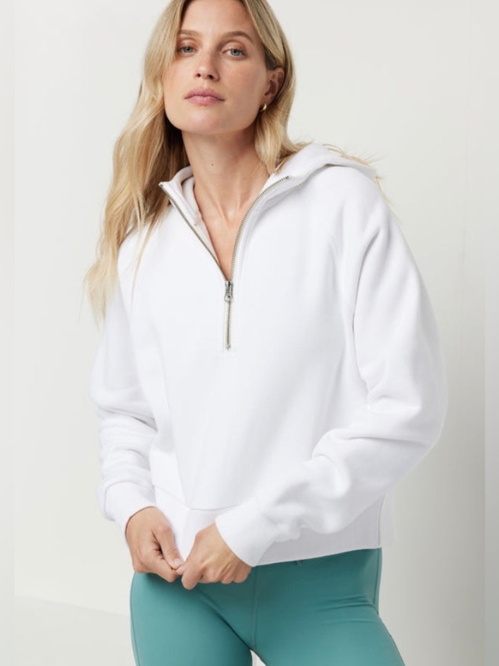 Vuori White Half-Zip Hooded Pullover